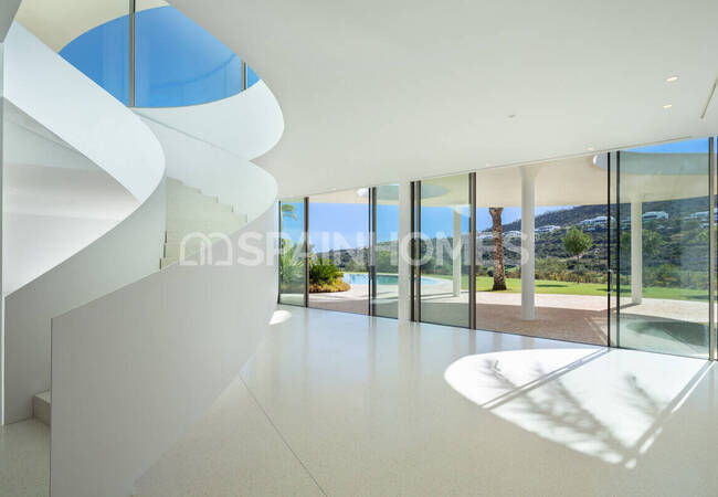 Detached Key-ready House with a Swimming Pool in Casares 19