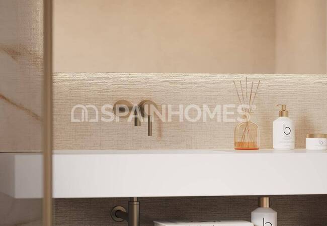 Estepona'da Golf Sahalarına Yakın Deniz Manzaralı Villalar 17