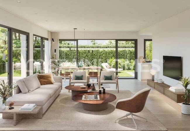 Malaga'da Özel Havuzlu ve Özel Bahçeli Sıfır Villa 2