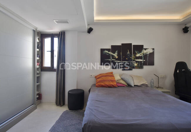 Málaga Manilva'da Deniz Manzaralı Çatı Katı Daire 28