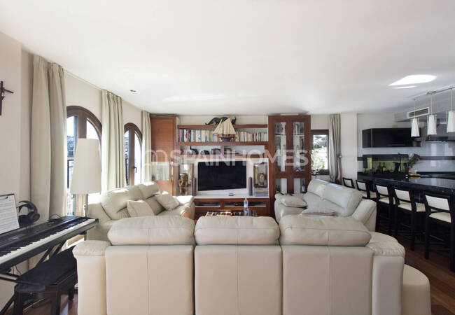 Málaga Manilva'da Deniz Manzaralı Çatı Katı Daire 14