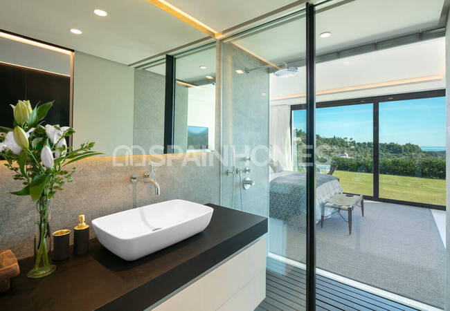 Malaga Benahavis'te Özel Havuzlu Geniş Villa 20