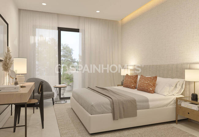 Marbella'da Deniz ve Şehir Manzaralı 5 Odalı Villalar 14