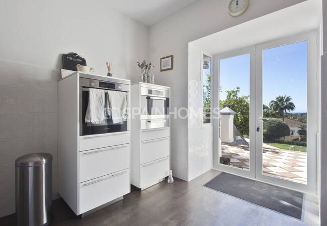 4-bedroom House with Sea View in Marbella Málaga 35