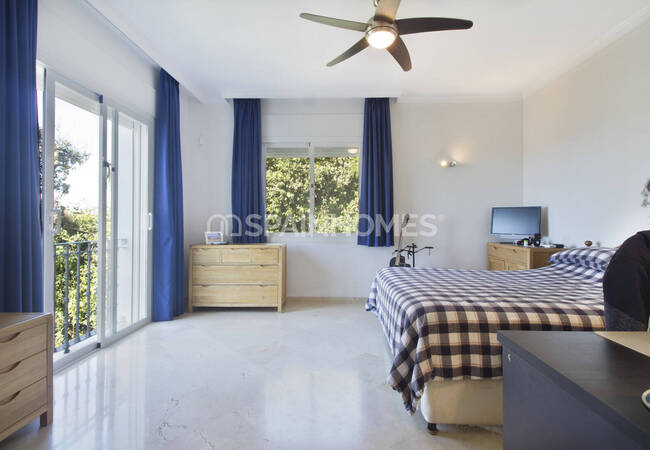 4-bedroom House with Sea View in Marbella Málaga 36