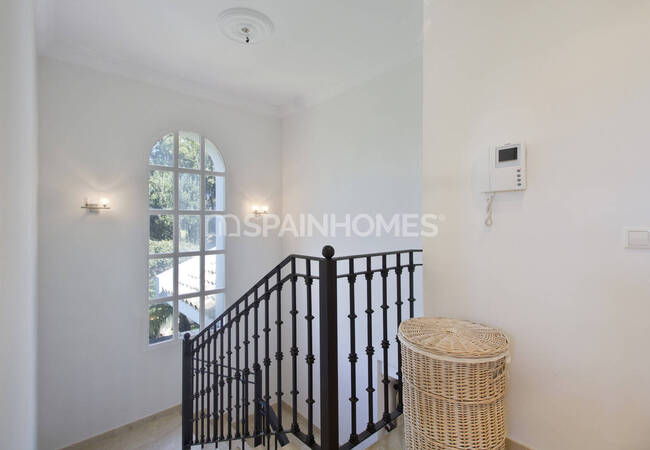 4-bedroom House with Sea View in Marbella Málaga 40