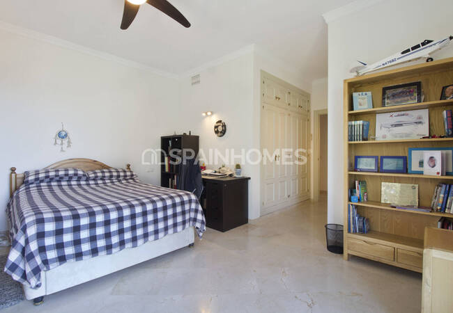 4-bedroom House with Sea View in Marbella Málaga 38