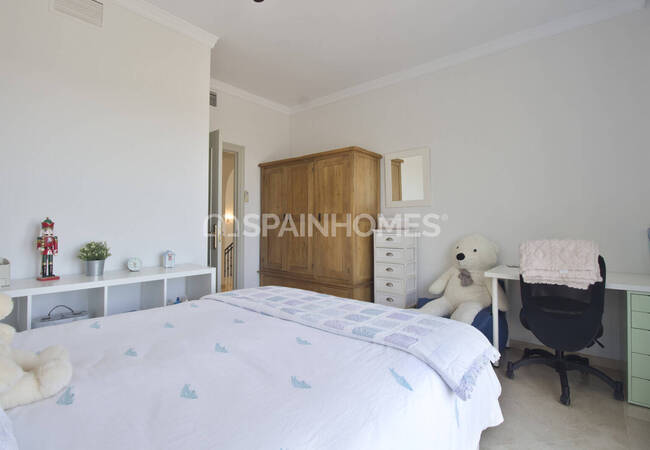 4-bedroom House with Sea View in Marbella Málaga 49