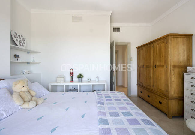 4-bedroom House with Sea View in Marbella Málaga 50