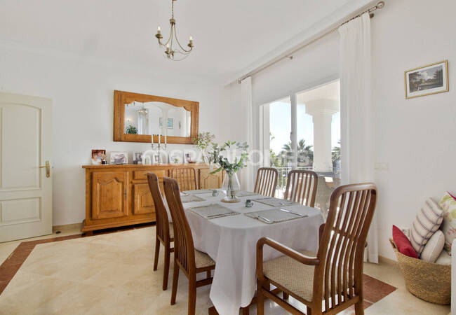 4-bedroom House with Sea View in Marbella Málaga 28