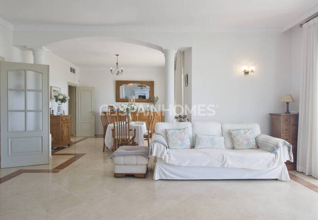 4-bedroom House with Sea View in Marbella Málaga 27