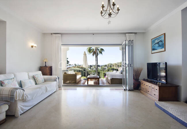 4-bedroom House with Sea View in Marbella Málaga 23