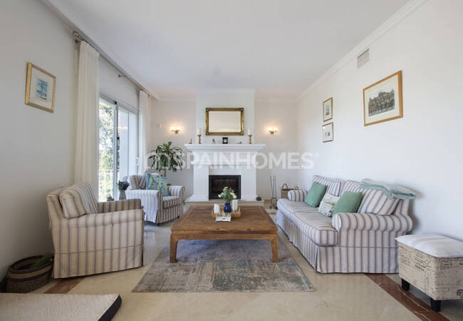 4-bedroom House with Sea View in Marbella Málaga 24