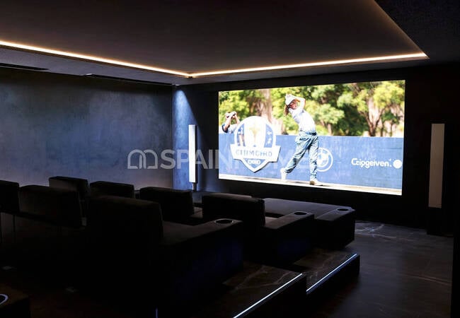 Energy-efficient Townhouses with Pools in a Complex in Estepona 18