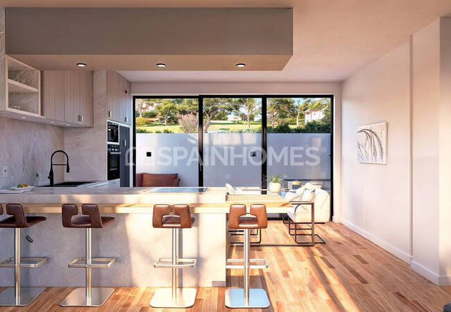 Energy-efficient Townhouses with Pools in a Complex in Estepona 11