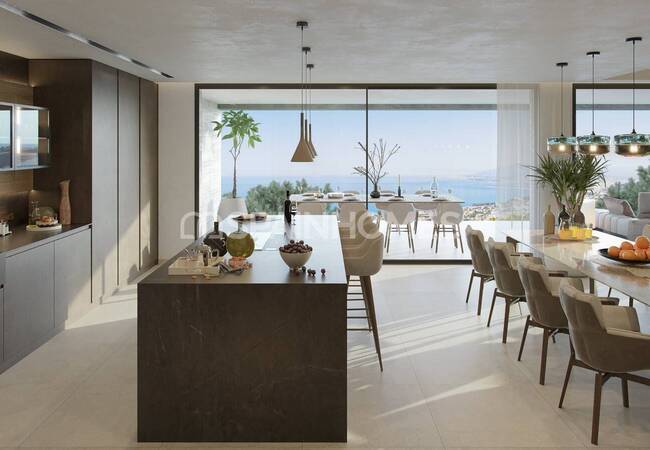 Detaches Sea-view Houses with Pools and Gardens in Málaga 9