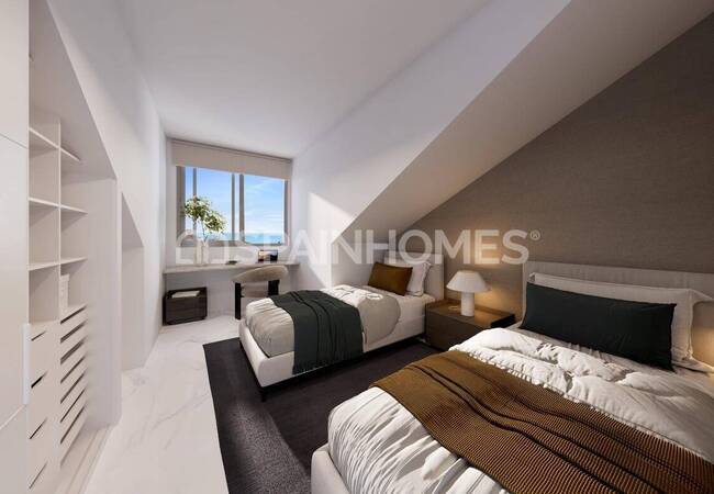 Beachside Sea-view Flats with Pool and Parking in Benalmadena 15