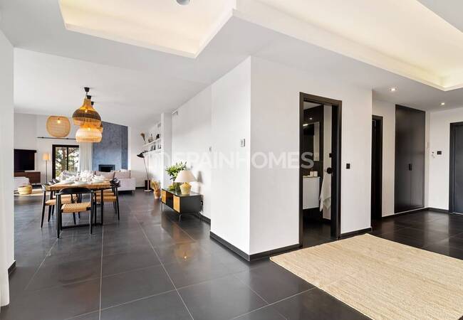 Spacious Detached 5-bedroom House in Benalmádena 23