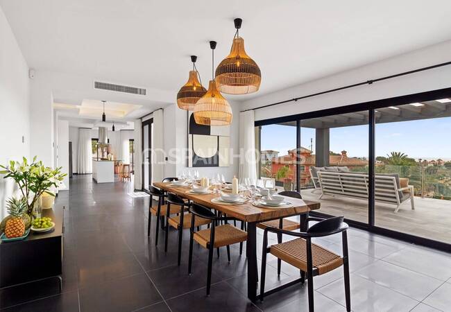 Spacious Detached 5-bedroom House in Benalmádena 24