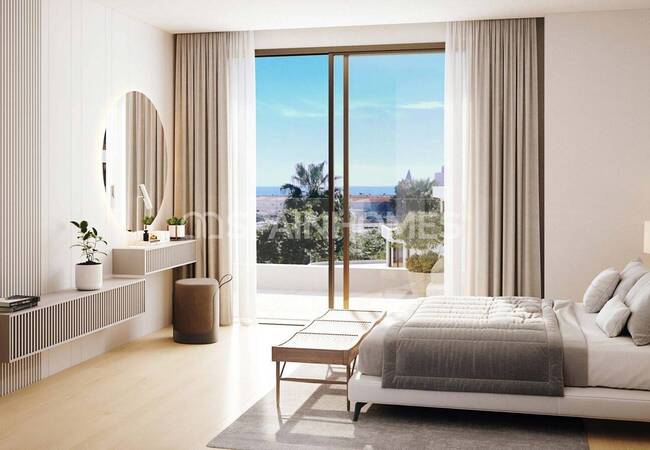 Beachfront Flats in a Complex with Rich Amenities in Malaga 25
