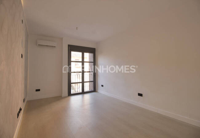 Fully Renovated Property in Málaga Costa Del Sol 8