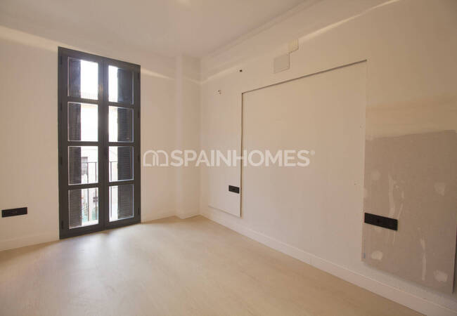 Fully Renovated Property in Málaga Costa Del Sol 11