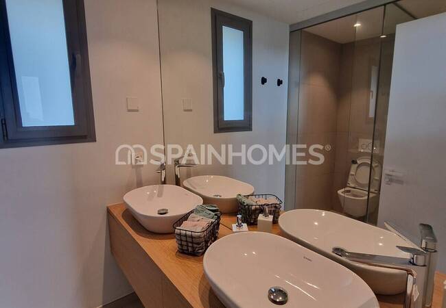 شقة من 3 غرف نوم مع حديقة واسعة في ميخاس ملقة 30