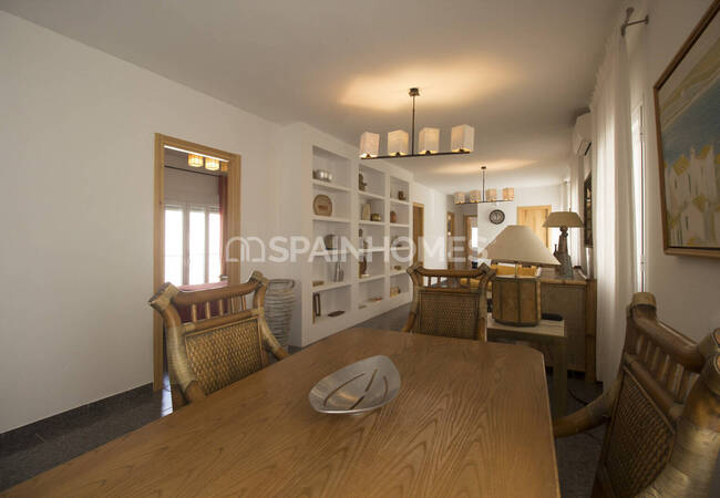 Duplex Penthouse with 80 M² Rooftop Solarium in Istán, Málaga 14