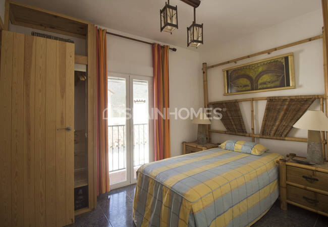 Duplex Penthouse with 80 M² Rooftop Solarium in Istán, Málaga 19