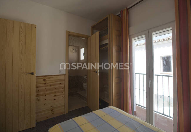 Duplex Penthouse with 80 M² Rooftop Solarium in Istán, Málaga 20