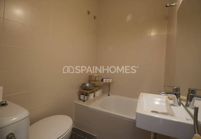 Duplex Penthouse with 80 M² Rooftop Solarium in Istán, Málaga 22