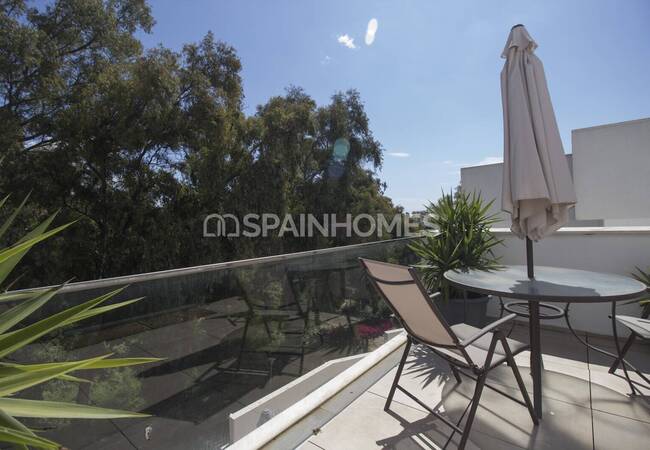 منزل بإطلالة بحرية مع مرافق رائعة في بينالمادينا 20