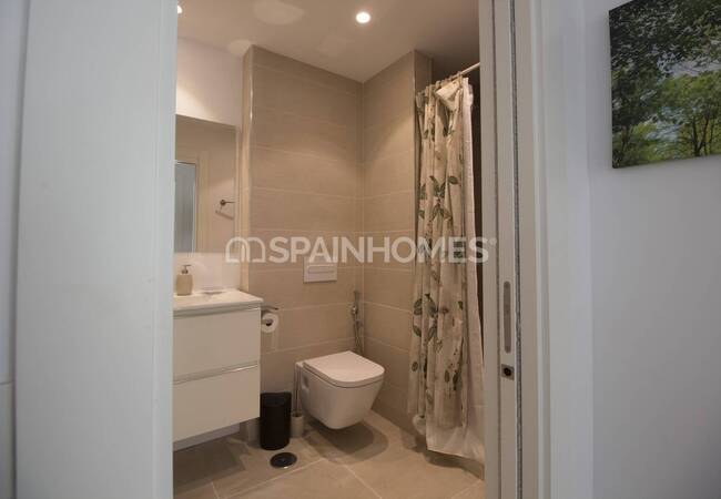 منزل بإطلالة بحرية مع مرافق رائعة في بينالمادينا 46