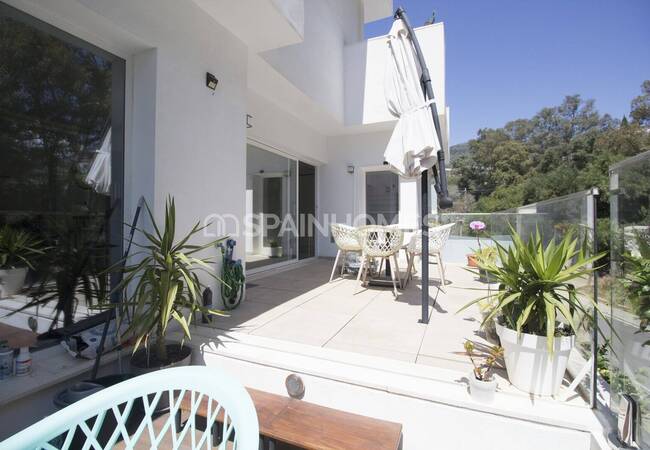 منزل بإطلالة بحرية مع مرافق رائعة في بينالمادينا 12