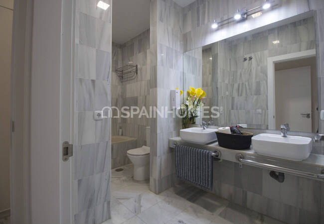 منزل مستقل حديث مكون من 6 غرف نوم مع جاكوزي في بينالمادينا 26