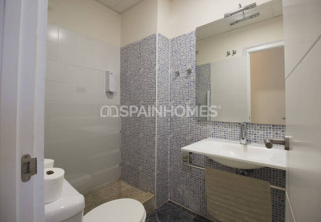 منزل مستقل حديث مكون من 6 غرف نوم مع جاكوزي في بينالمادينا 33