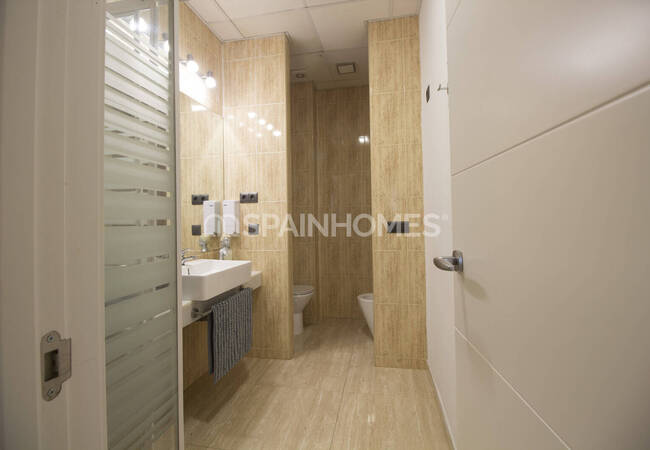 منزل مستقل حديث مكون من 6 غرف نوم مع جاكوزي في بينالمادينا 35