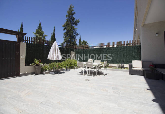 منزل مستقل حديث مكون من 6 غرف نوم مع جاكوزي في بينالمادينا 52