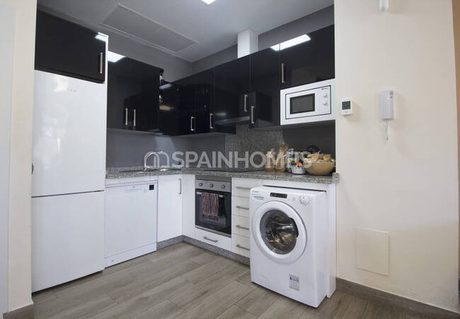 منزل مستقل حديث مكون من 6 غرف نوم مع جاكوزي في بينالمادينا 20