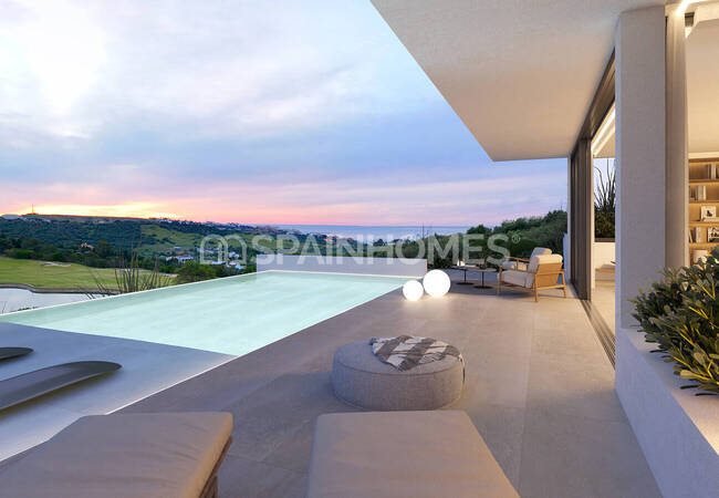 Houses with Sea Views and Outdoor Living in Estepona 8