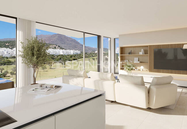 Houses with Sea Views and Outdoor Living in Estepona 12