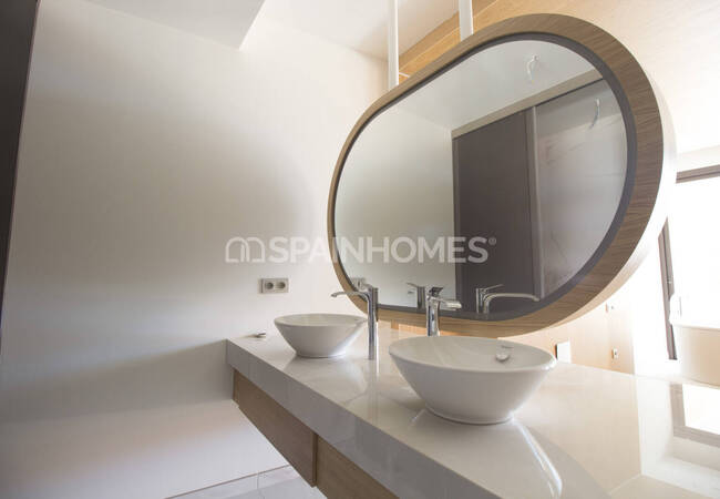 Flat with Large Terrace and Modern Style in Fuengirola 19