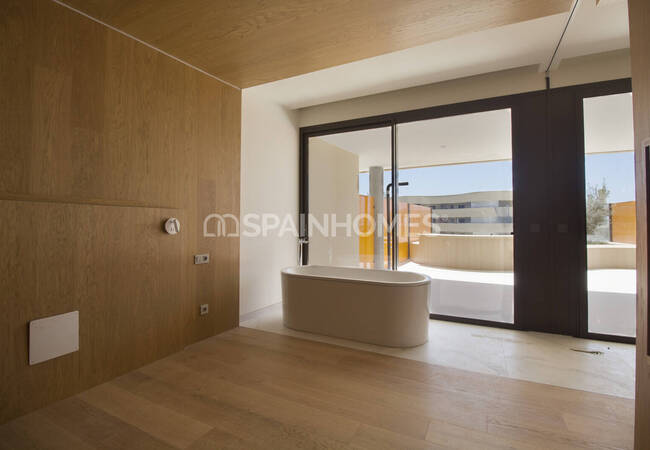 Flat with Large Terrace and Modern Style in Fuengirola 16