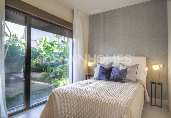 Marbella'da Site İçinde Taşınmaya Hazır Deniz Manzaralı Ev 28