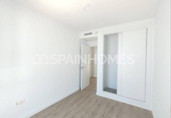 Sea-view Townhouses with Investment Potential in Torros Malaga 18