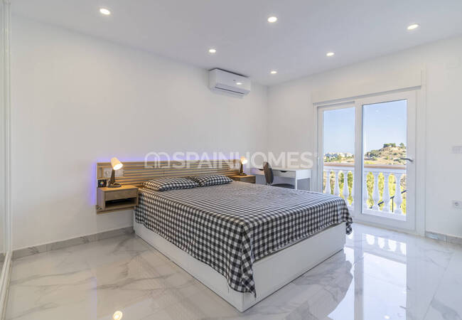 Montealto Benalmadena'da Havuzlu Şık Villa 16