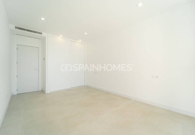 5-bedroom Villa with Pool and Jacuzzi in Benalmádena Málaga 21