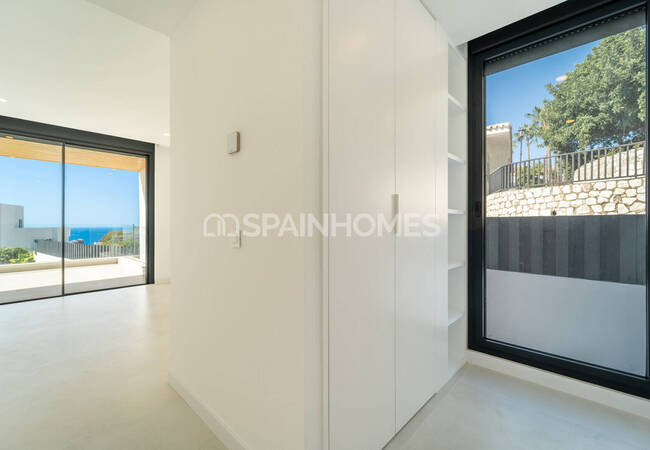 Villa De 5 Dormitorios Con Piscina Y Jacuzzi En Benalmádena 23