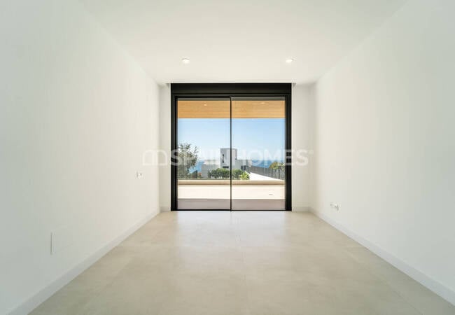 Villa De 5 Dormitorios Con Piscina Y Jacuzzi En Benalmádena 26