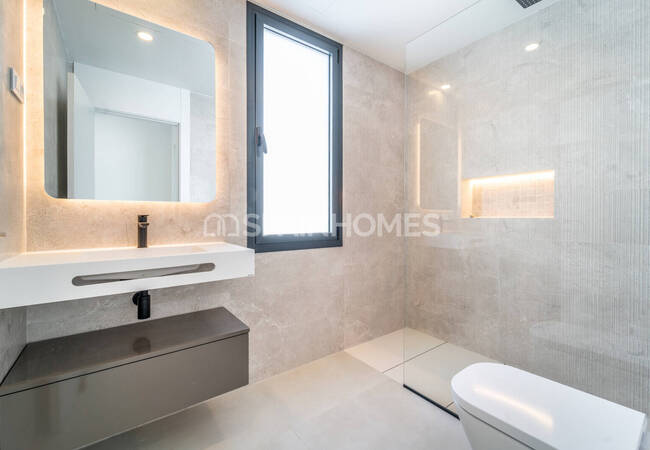 Villa De 5 Dormitorios Con Piscina Y Jacuzzi En Benalmádena 38